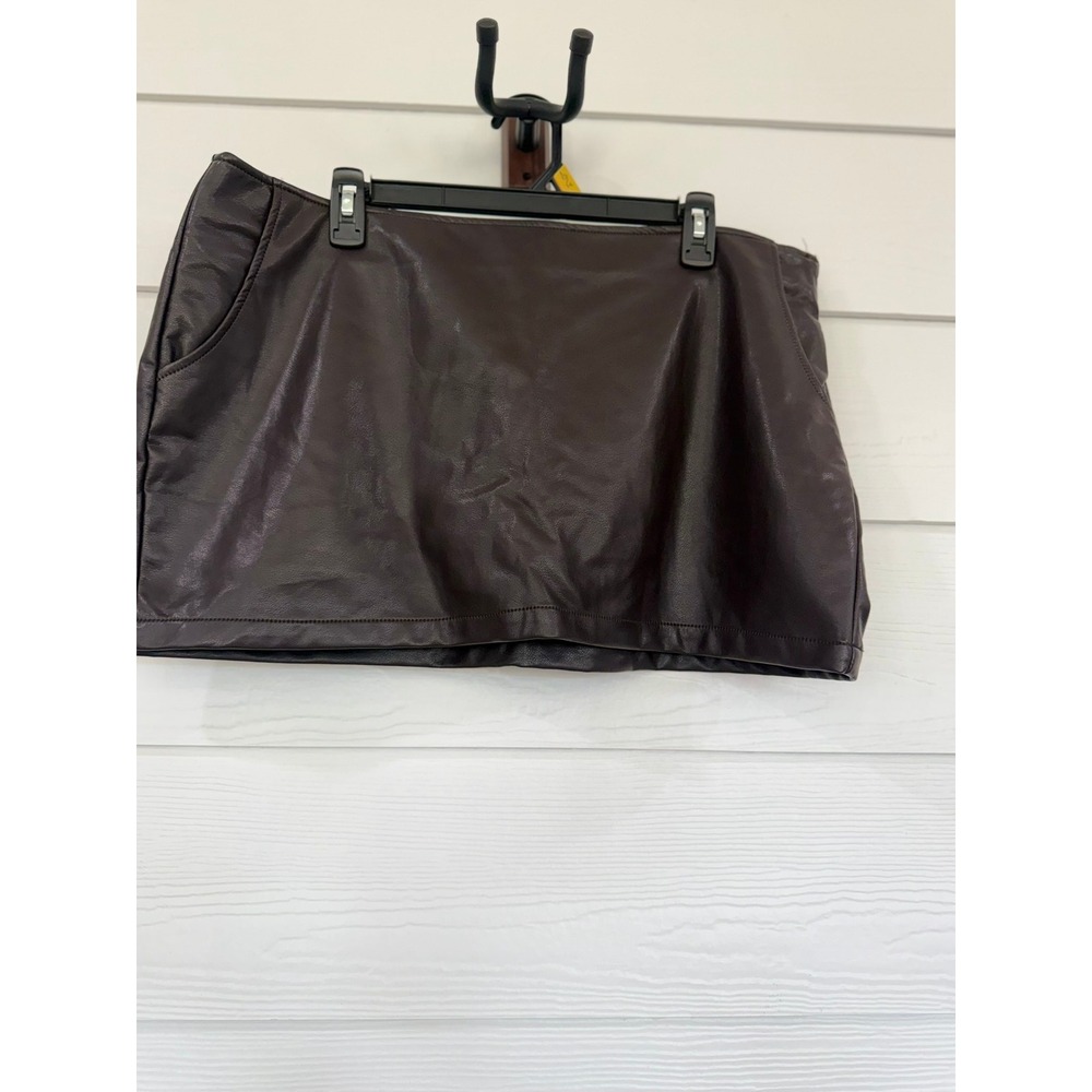 B- 66- Coalition LA Brown Faux Leather Mini Skort XXL Side Zip Pockets SK4034